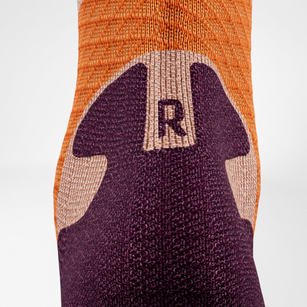 Detailing Achilles Comfort Zone of the purple orange medium -length trail run - running socks