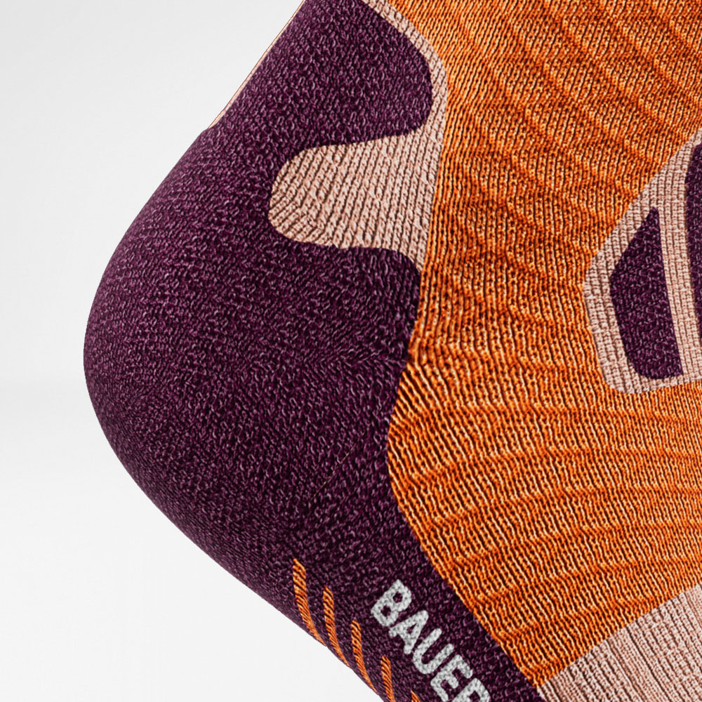 Detailed recording heel protection zone of the purple orange medium -length trail run - running socks